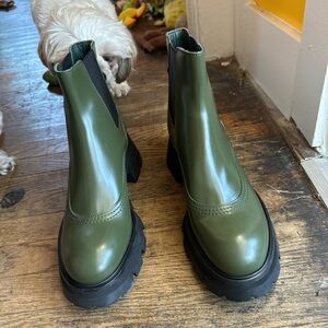 Alexander McQueen women’s green boots